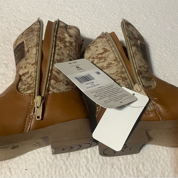 Pawz camo boots. NWT! - Picture 5 of 7